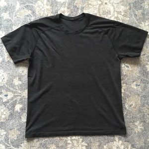 Lululemon Men’s shirt